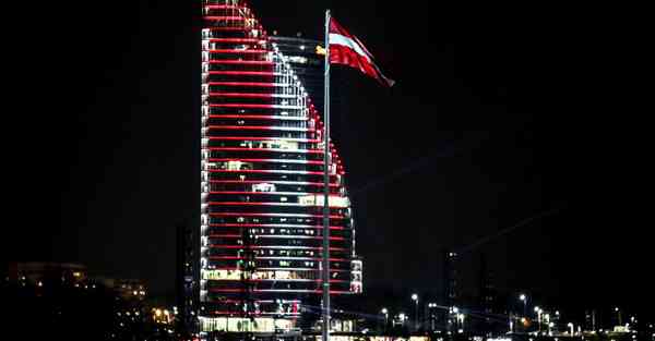 大数据包含设备数据的行业文章