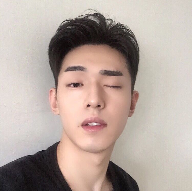 姚腾斌瑗