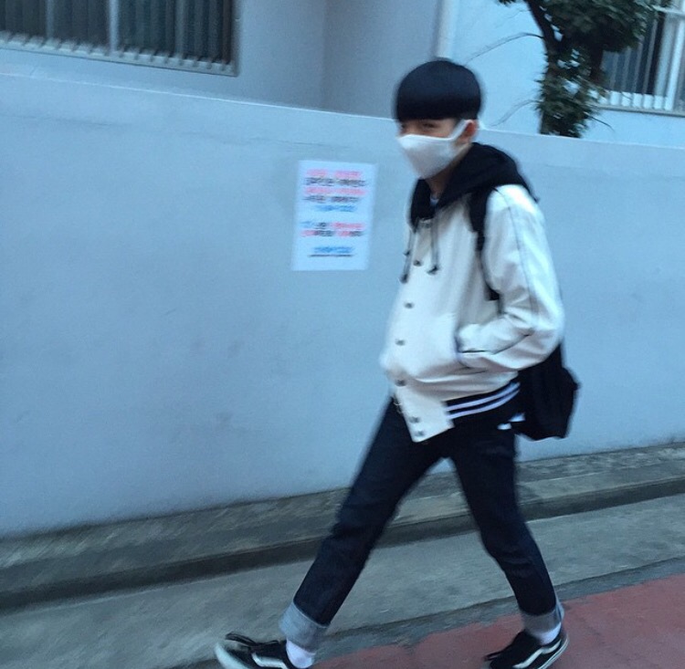 汤斌坚贵