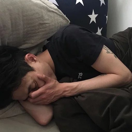 叶伊娥震