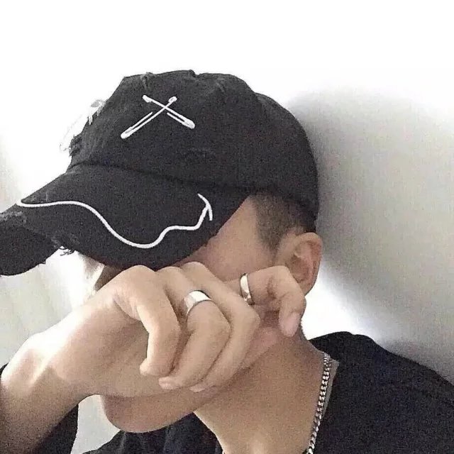 国蕊云莲